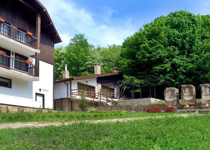 Хотел Eco Complex Sherba *